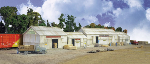 Walthers Clayton County Lumber -- Kit (933-2911)
