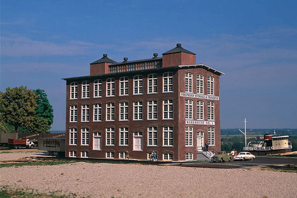 Walthers Front Street Warehouse (933-3069)