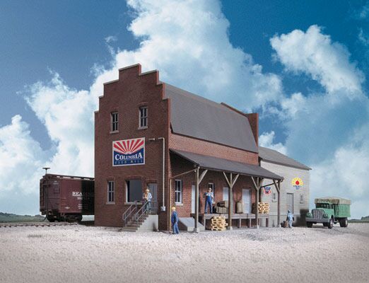 Walthers Columbia Feed Mill -- Kit - 7-1/4 x 5-5/8 x 5-1/2" 18.4 x 14.3 x 14cm (933-3090)