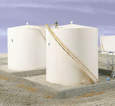 Walthers Tall Oil Storage Tank (933-3168)