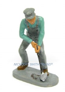 Aristo Craft TRACK WORKER W/ PICK (ART60068)