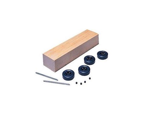 PineCar Deluxe Basic Car  (PIN370)