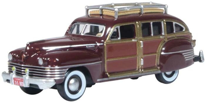 Oxford Diecast 1942 Chrysler Town and Country Station Wagon - Assembled -- Regal Maroon Woody  (553-87CB42001)