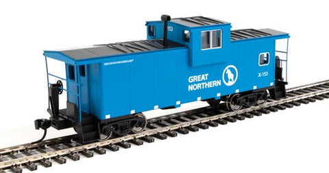 Walthers International Extended Wide-Vision Caboose - Great Northern X-153 (910-8716)