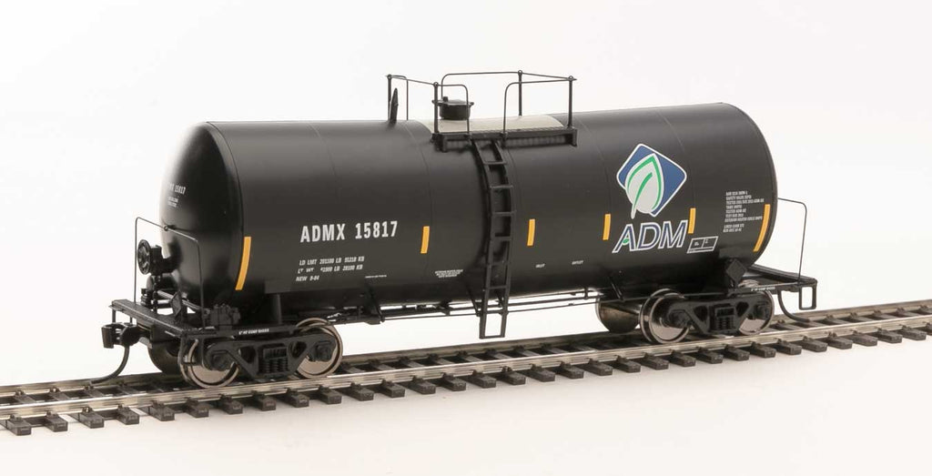 WalthersProto 40' UTLX 16,000-Gal.  Tank Car - Arch-Danls-Midl  ADMX #15817(920-10042)