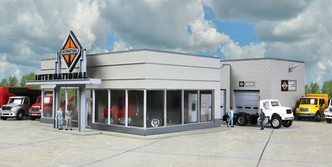 Walthers International Truck Dealership   (933-4025)