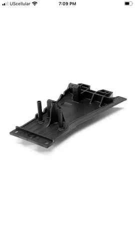 Traxxas Lower Chassis Low CG Slash 2WD Black    (TRA5831)