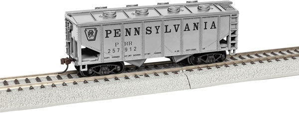 Lionel 2-Bay Covered Hopper - Ready to Run  (LNL1954380)